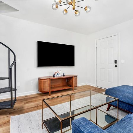 Appartement Remodeled And New - Walk To Downtown Auburn Extérieur photo